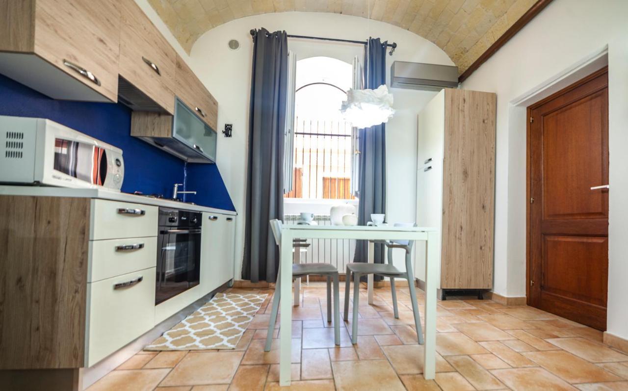 Suite Home Al Centro Di Sassari Eksteriør billede