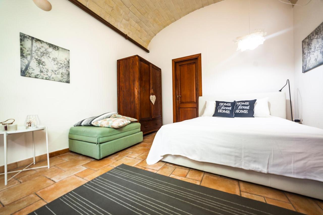 Suite Home Al Centro Di Sassari Eksteriør billede