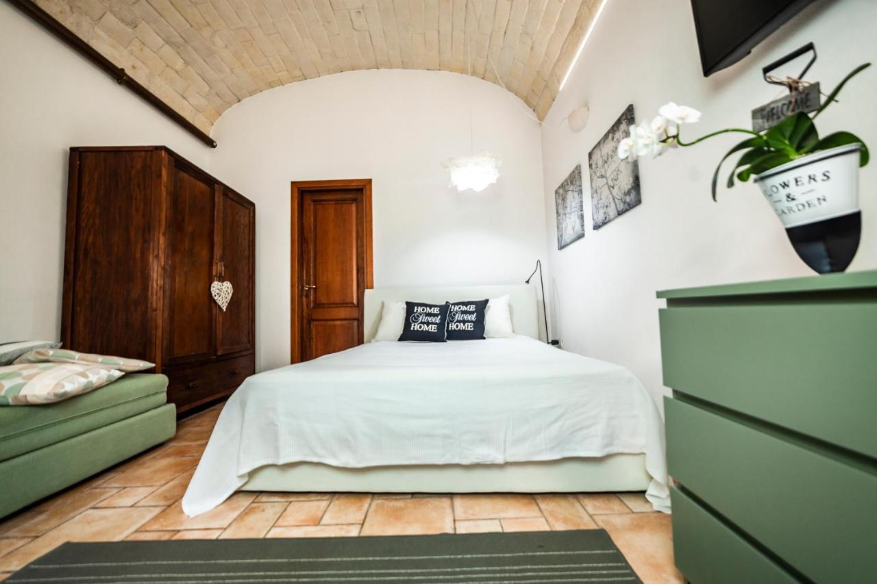Suite Home Al Centro Di Sassari Eksteriør billede